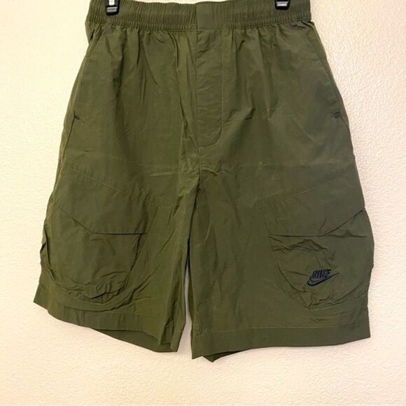 Nike Tech Essential Utility Shorts cargo Rough Green gorpcore nylon waterproof S - Picture 1 of 12